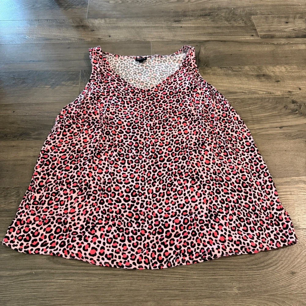 torrid vibrant pink
